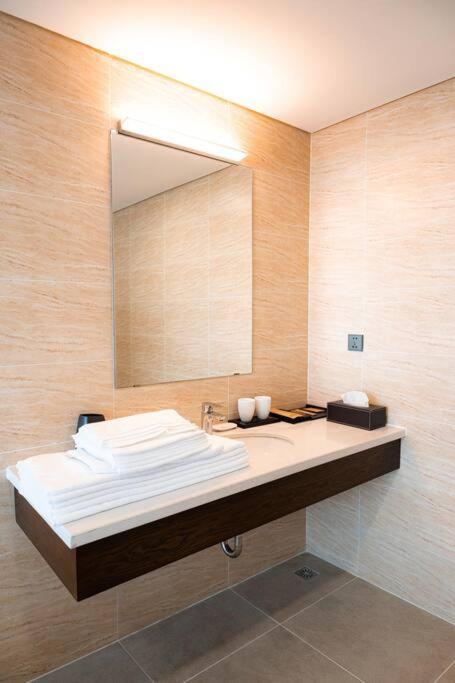 1Br - 1 Sofa Bed Luxurious 5-Stars Resort 푹옌 외부 사진